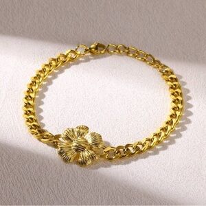 Gold plated stainless steel flower chain bracelet